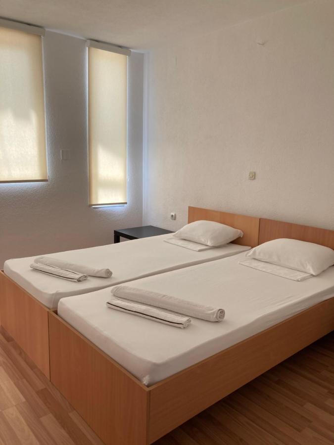 Tiki Apartments Gevgelija Eksteriør billede