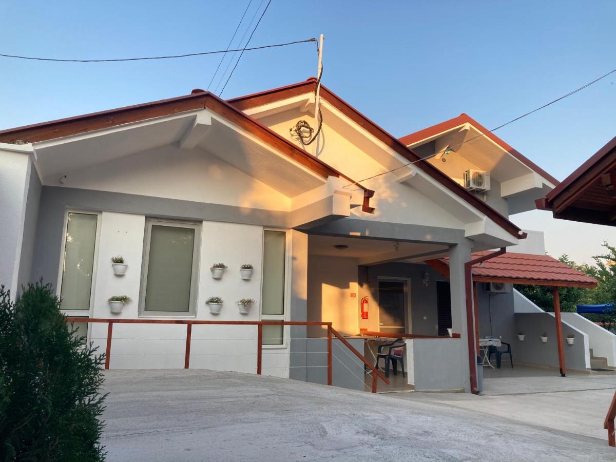 Tiki Apartments Gevgelija Eksteriør billede