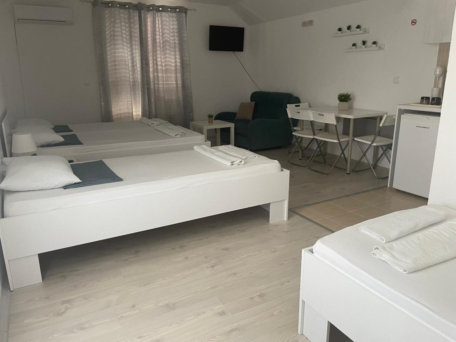 Tiki Apartments Gevgelija Eksteriør billede